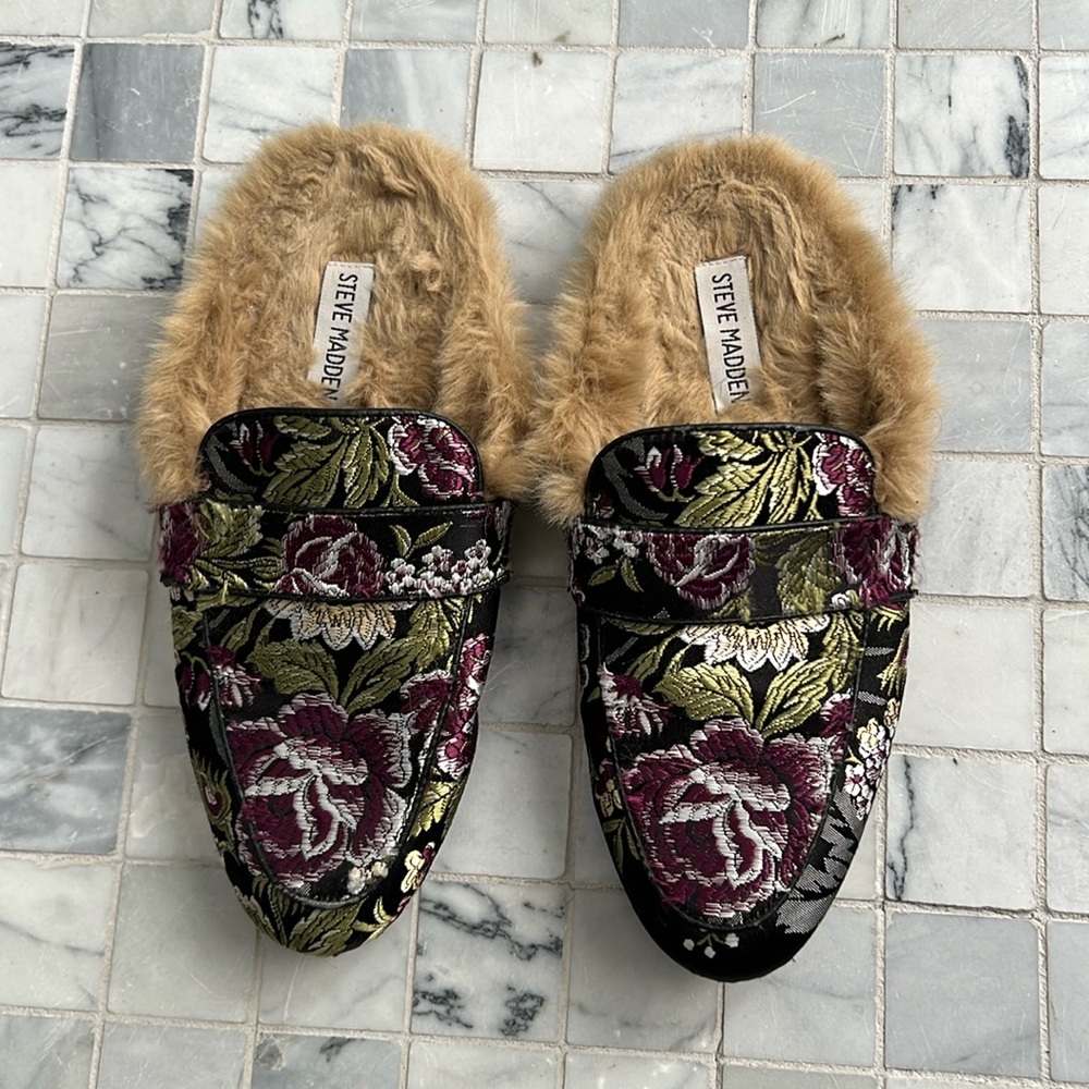Steve Madden fluffy slippers mules
